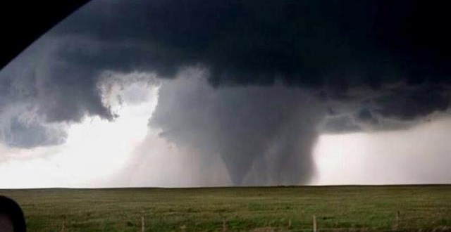 tornados.jpg - 25.55 KB